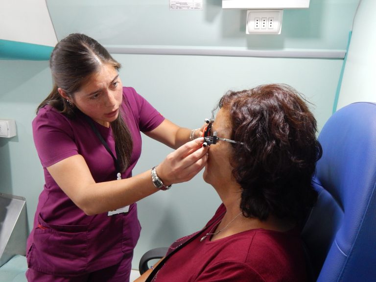 Más de 600 vecinos de Belloto Sur han recibido atención gratuita a través de Móviles de Salud