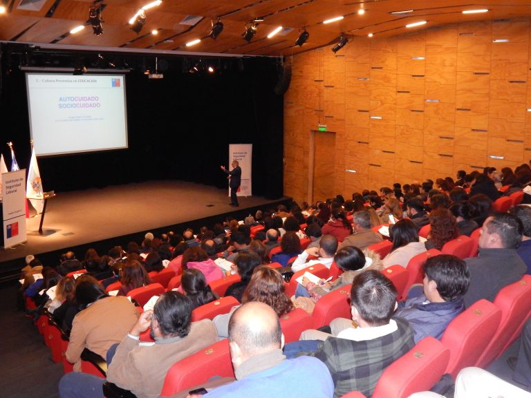Establecimientos municipales de Quilpué participaron en seminario sobre Plan Integral de Seguridad Escolar