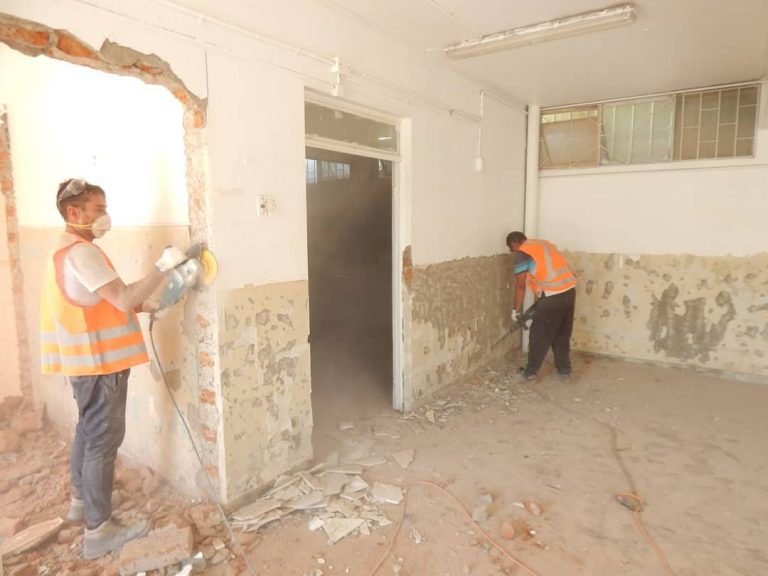 Comenzaron trabajos de mejoramiento en Liceo Comercial Alejandro Lubet Vergara