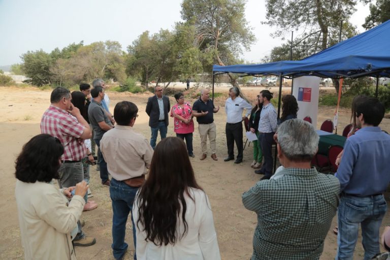 Entregan terreno para inicio de construcción de nuevo Cesfam y SAR de Belloto Sur