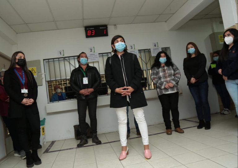 Alcaldesa Melipillán busca reforzar proyectos de infraestructura en establecimientos de salud y educación municipal de Quilpué