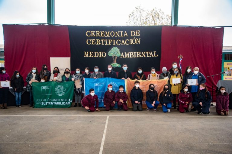 Quilpué: Colegios de la Corporación Municipal reciben importante certificación ambiental