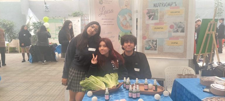 Colegio Jorge Rock Lara de Quilpué destaca con innovador proyecto sustentable en Ingenio Bioactivo 2024 PUCV